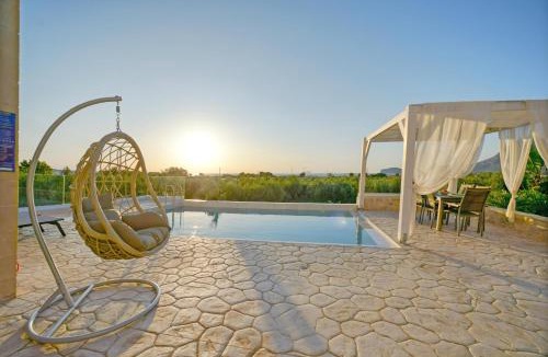Limeniskos Villa | Koukis Villa With Sea View