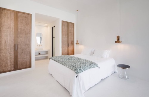 Ano Mera Hotel | Koukoumi Vegan Boutique Hotel