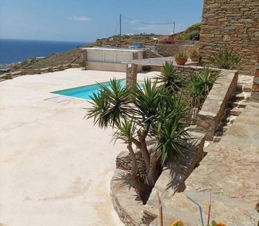 Koundouros Villa | Koundouros Petra house