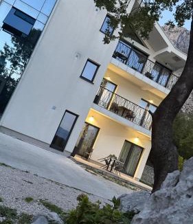 Orahovac Apartment | Kovacevic Apartments