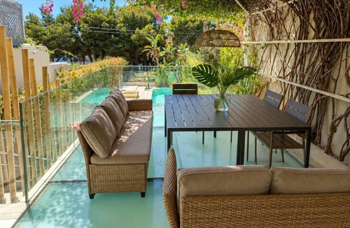 Kavouri House | Krabo Villa & Spa