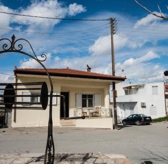 Pombia House | Kreta House