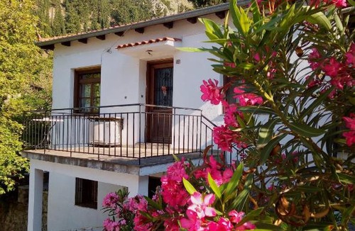 Meteora House | Kria springs