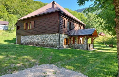 Kolasin Municipality House | Kuća za odmor Grujić