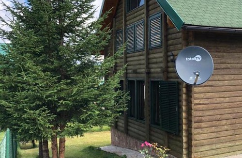 Zabljak Apartment | Kuca u borju - House in pines