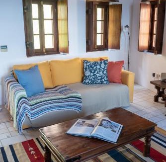 Monemvasia House | Kyklamino Castlehouse