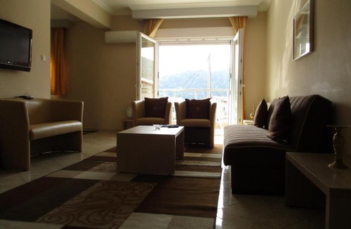 Kastoria House | Kyknos De Luxe Suites & Rooms