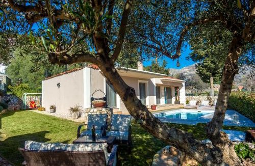 Davgata House | La Casa di Athena