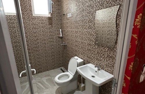 Vrellë Hotel | La Isla Motel & Villa
