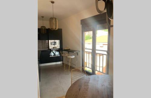 Podmaine Apartment | La Maison Panoramique Budva