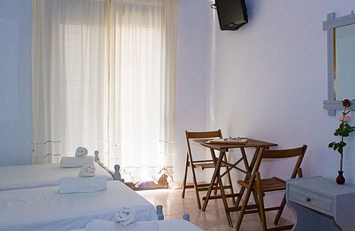 Skiathos Town Hotel | La Pensione 1 Skiathos