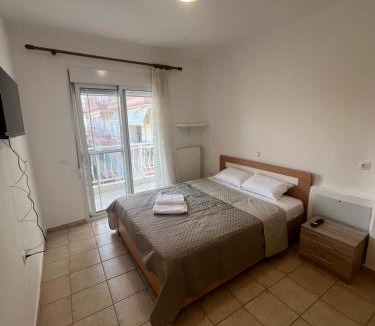Flogita Apartment | La Plage Family