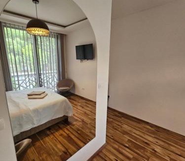 Maini House | La Vida Apartments