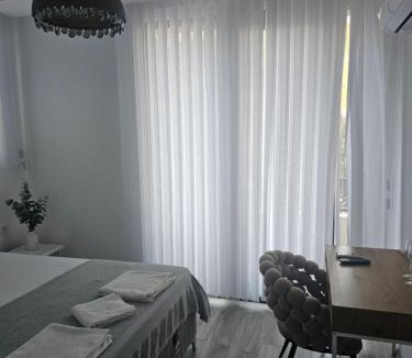 Maini House | La Vida Apartments