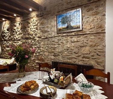 Polygyros House | La Villa De Rosses- Sana Halkidiki