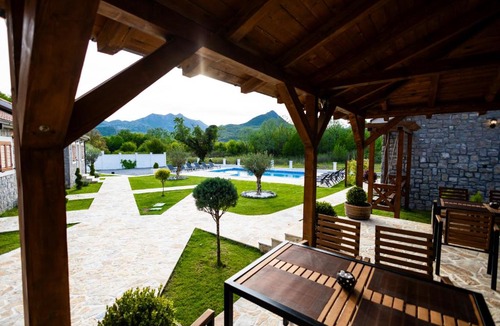 Virpazar Villa | Lake Valley