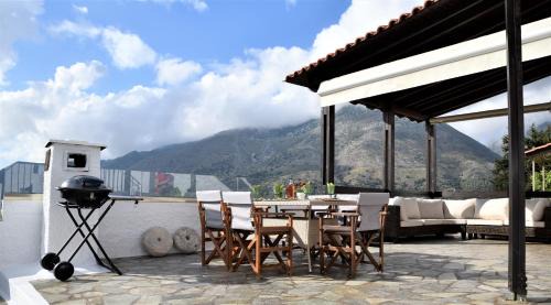 Mourtzana Villa | Lale's House