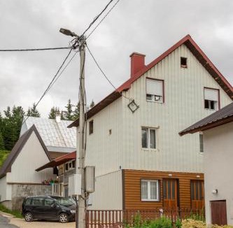 Zabljak House | Lara Rooms