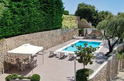 Spartylas Villa | Large family villa with pool