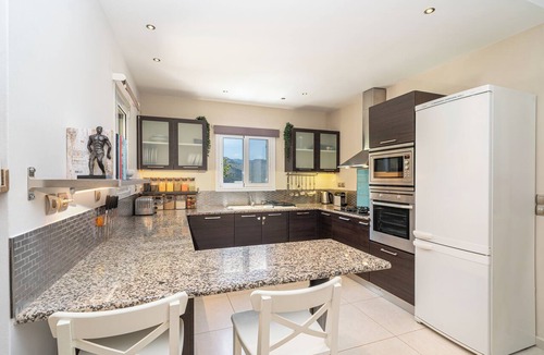 Aetos House | Large villa. Stunning mountain view, 5 mins to beaches at Agia Efimia, Kefalonia