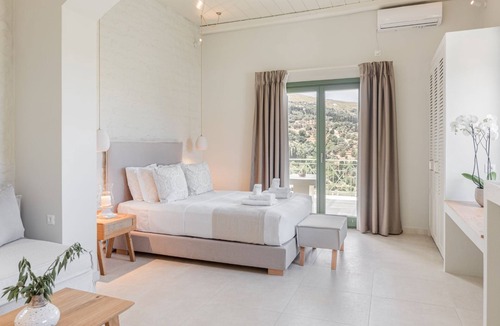 Andros Town House | Lavanda Suite by Casa Di Fiori Andros Suites