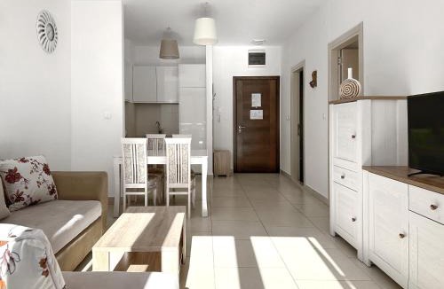 Donji Morinj Apartment | Lavender Bay D04