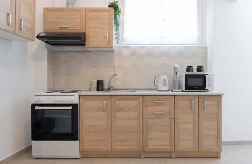 Neapoli-Sykies Apartment | Le Alex, Bright & Modern Escape near CityCenter