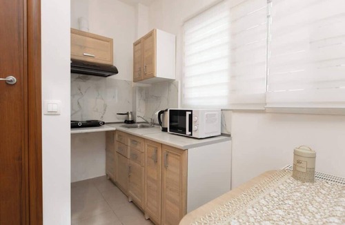 Neapoli-Sykies Apartment | Le Floor, Urban Escape near Thessaloniki center