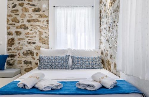 Skopelos Town Apartment | Le Petit Bati Blue