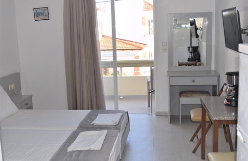 Ialyssos Apartment | Lefteris Insta-worthy Studio With Garden View