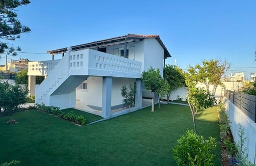 Spata-Artemida Apartment | Lemon Tree Residence