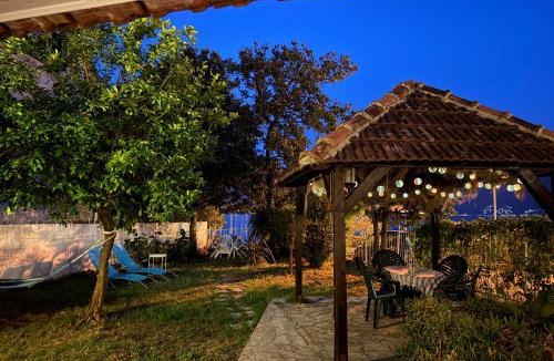 Orahovac House | Lemon tree villa