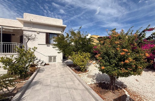 Aegina Town Apartment | Lena's Home