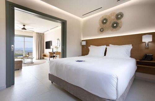 Kato Gatzea Hotel | LEOLIA Nautical Resort Kala Nera - Handwritten Collection