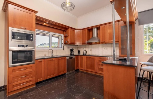 Kalamaki Villa | Leone Luxury Villa Giota
