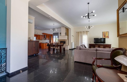 Kalamaki Villa | Leone Luxury Villa Georgia