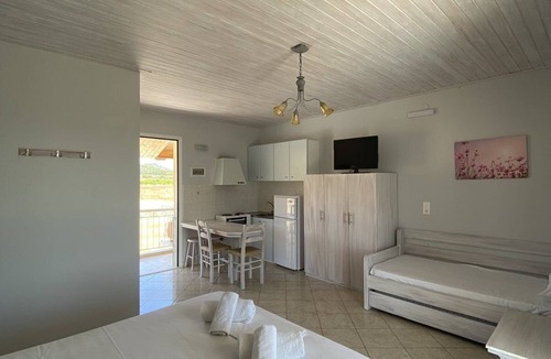 Ermionida Resort | Leonidas resort is full sea view.