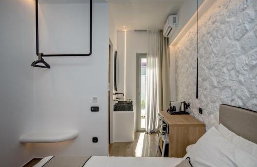 Tinos Town Apartment | Levantes Luxury suites I II