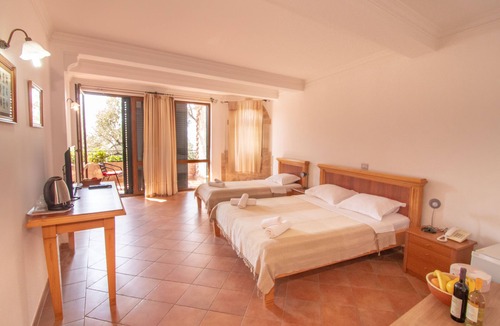Sveti Stefan Hotel | Levantin Inn
