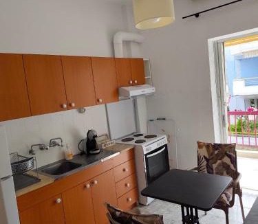 Paralia Dionysiou Apartment | Lidia home