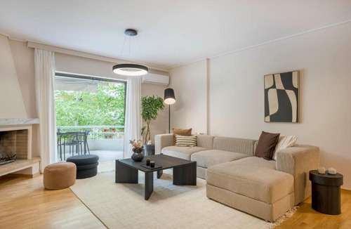 Marousi Apartment | Light-Filled 3BR Flat in Marousi by UPSTREET