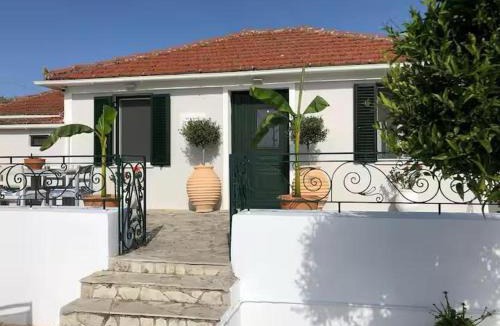 Ratzakli House | Lilac House Kefalonia