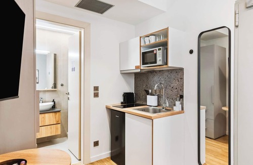 Piraeus Apartment | Limehome Piraeus Port