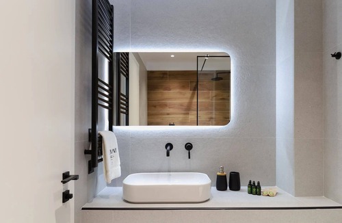 Limni Hotel | LIMNI Boutique Experience Hotel