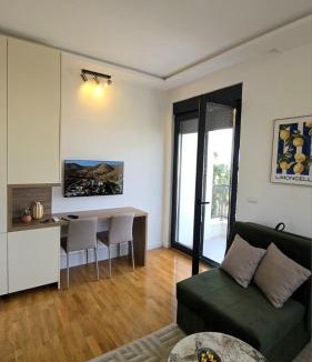 Zeljeznica Apartment | LIMONCELLO Apartment