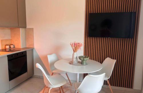 Kriopigi Apartment | Linen Sea Halkidiki