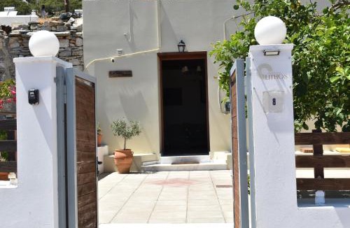 Monolithos Villa | Lithos House