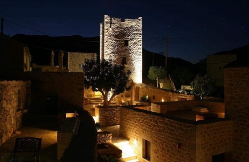 Omales Hotel | Lithos Stone Suites