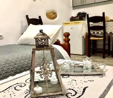 Elliniko-Argyroupoli House | Little cottage