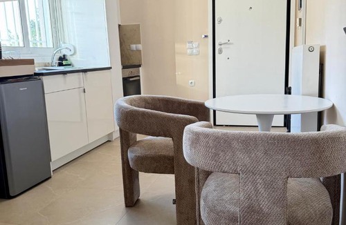 Aspropyrgos Apartment | LIV Aspropyrgos